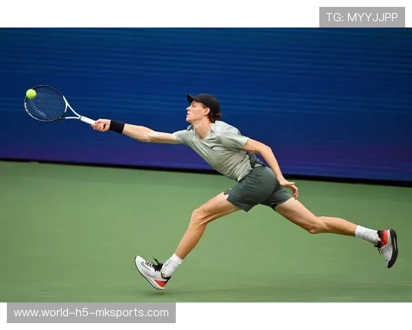 辛纳展现强大实力，横扫前美网冠军晋级16强，辛纳网球世界排名